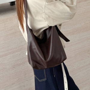 Crossbody bag, niche, affordable luxury shoulder bag
